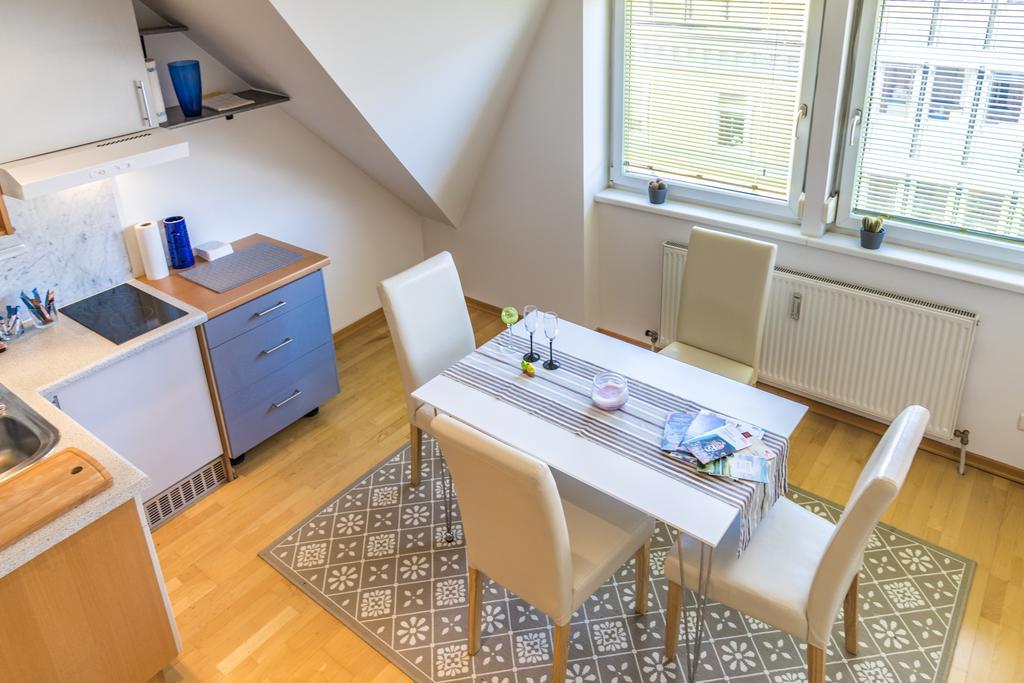 Maisonette Apartment Am Bahnhof - Adults Only Ίνσμπρουκ Εξωτερικό φωτογραφία