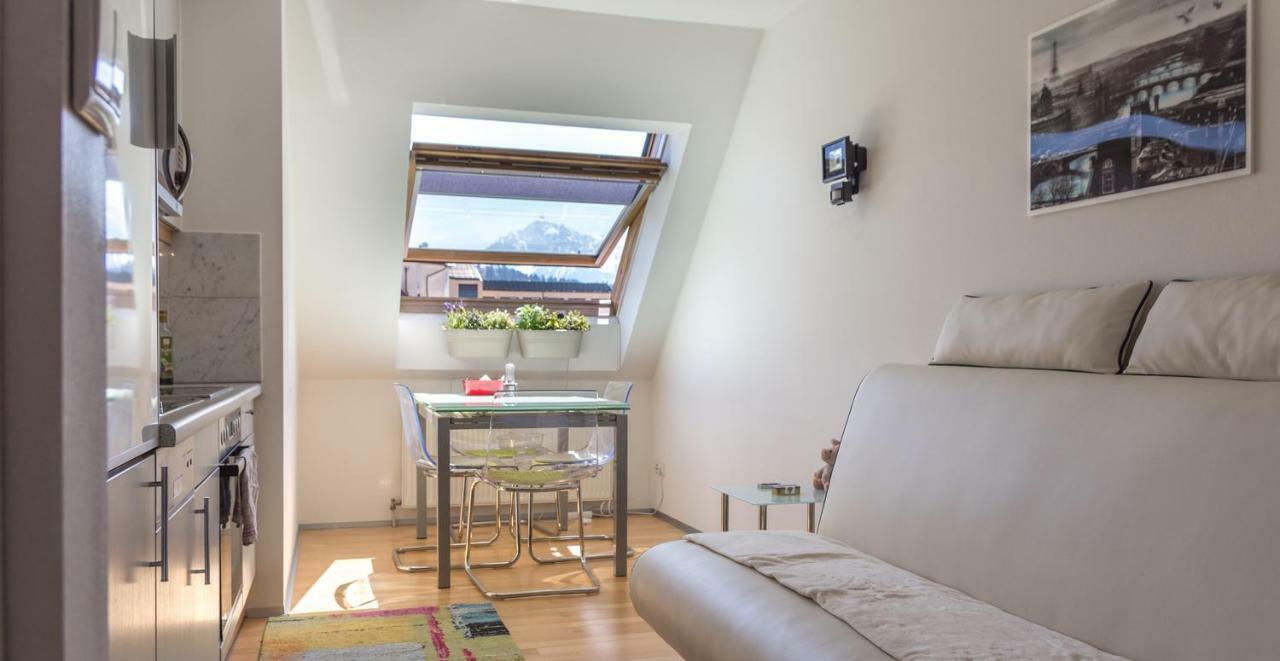 Maisonette Apartment Am Bahnhof - Adults Only Ίνσμπρουκ Εξωτερικό φωτογραφία