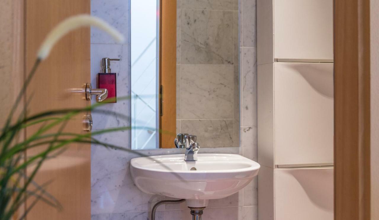 Maisonette Apartment Am Bahnhof - Adults Only Ίνσμπρουκ Εξωτερικό φωτογραφία